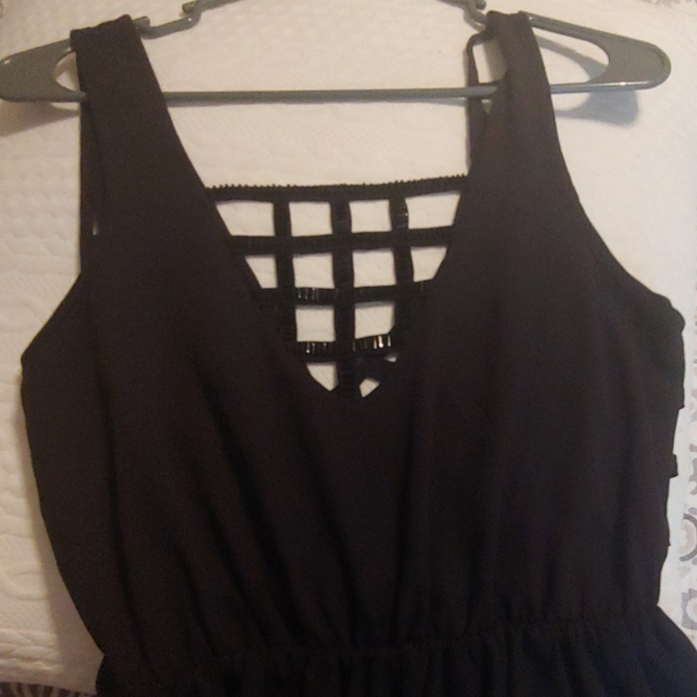 Dress - Picture 6 of 6